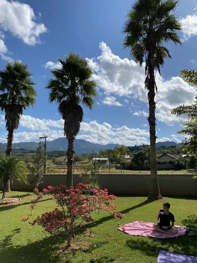 Paraiso Pomerode 0*,  Brasil